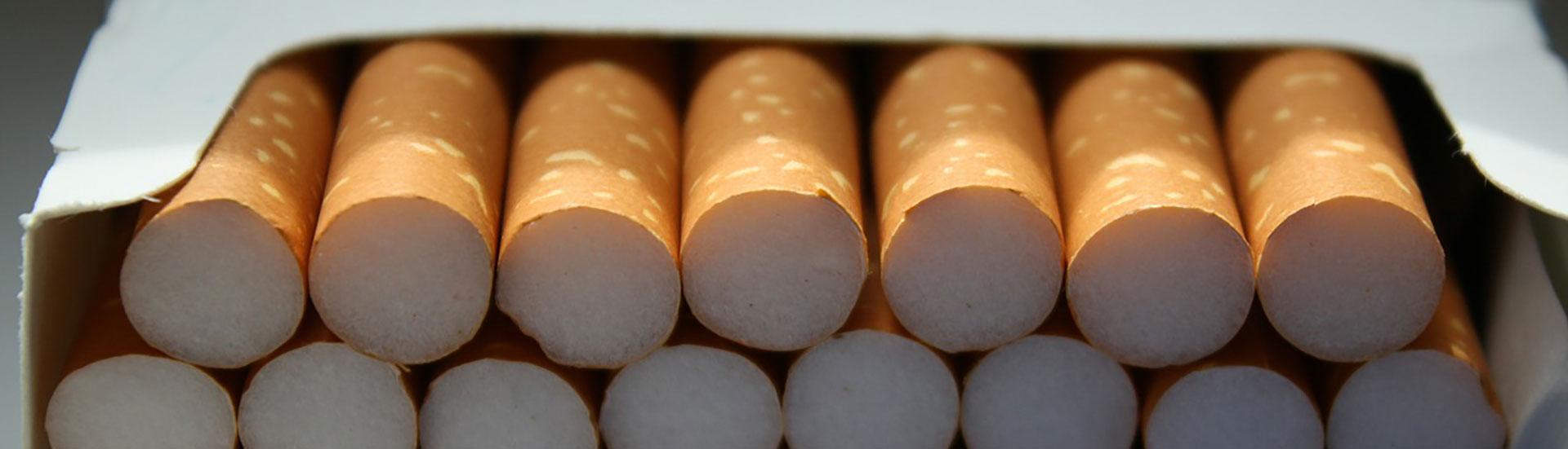 England to ban Branding of Cigarette packs
